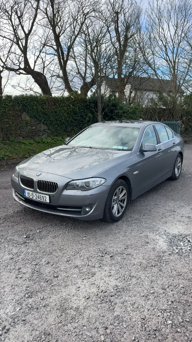 2010 f10 bmw - Image 2