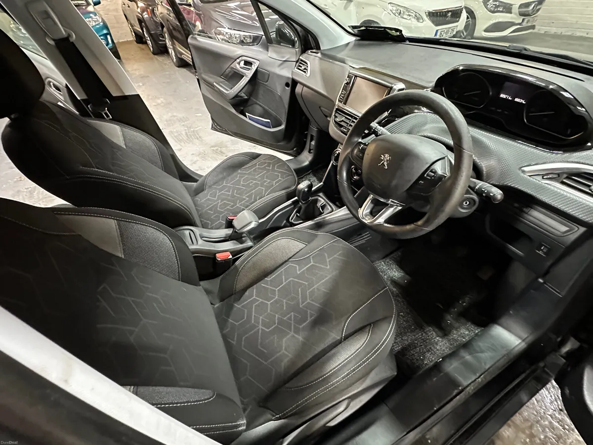 Peugeot 2008 1.6 BlueHDi 75bhp Active - Image 6
