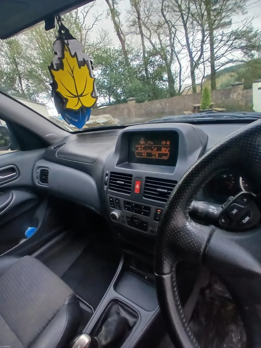 Nissan Almera 2006 - Image 2