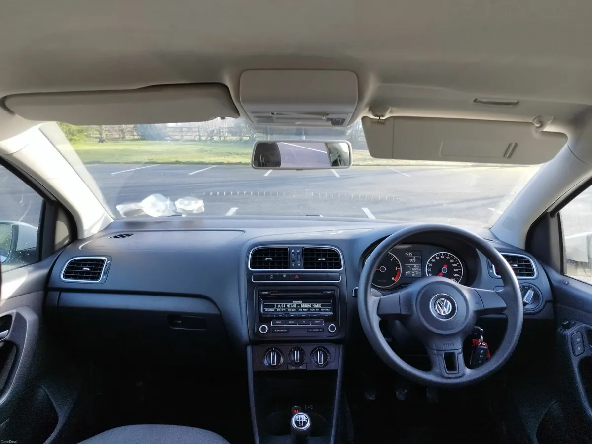 Volkswagen Polo 2011 - Image 4