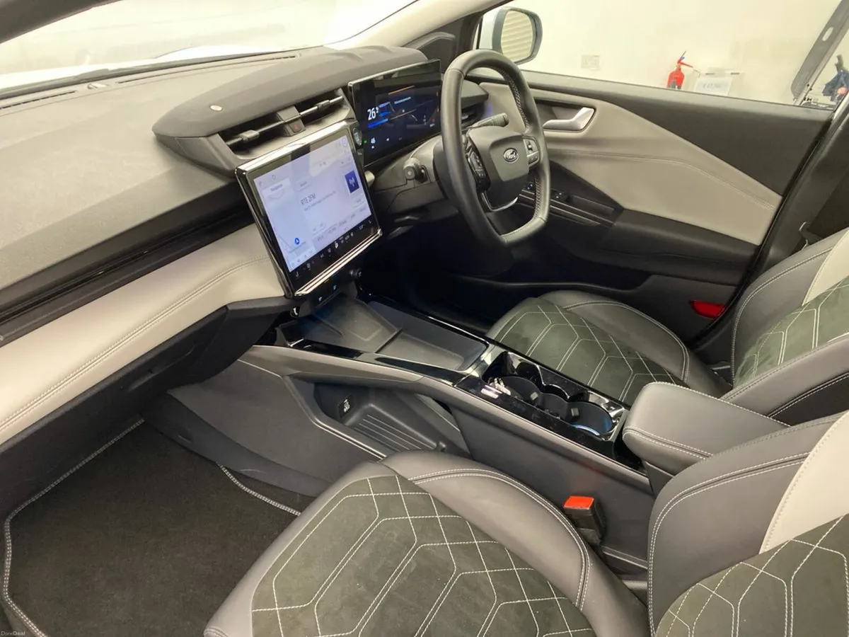 Ford Puma Gen-E - EV - Premium - 53KWH - Image 3