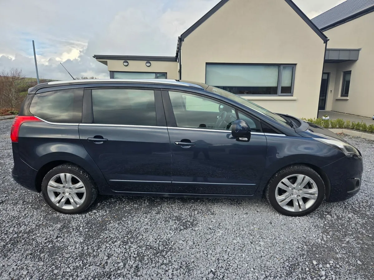 2014 Peugeot 5008 1.6 HDI – 7 Seater - Image 3