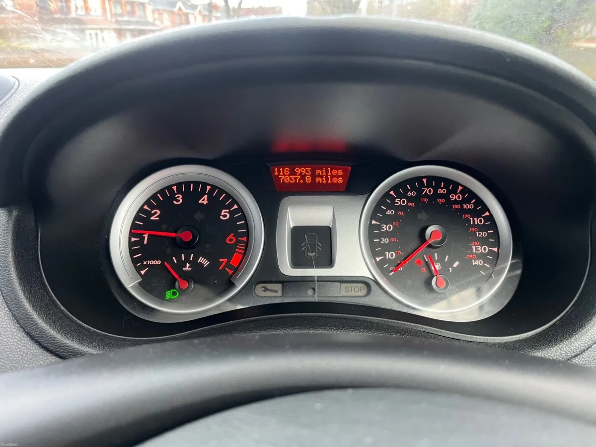 Renault Clio 2010 - Image 4