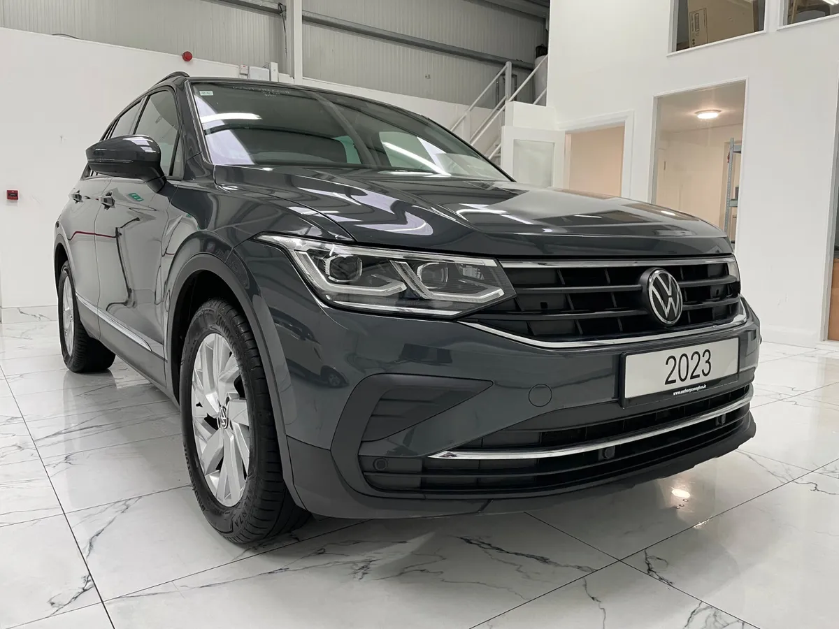 Volkswagen Tiguan 2023 1.4 tsi - Image 1