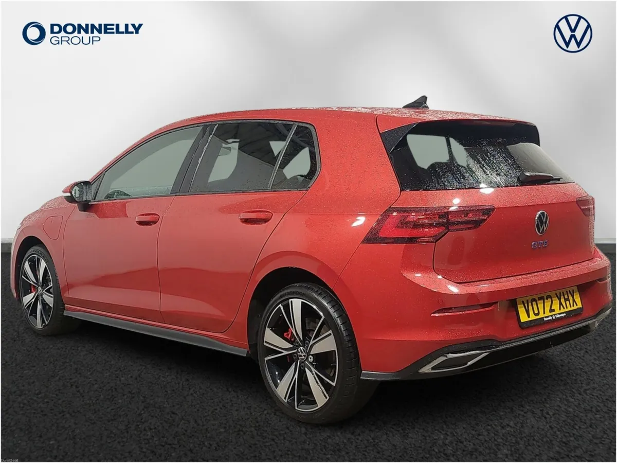 Volkswagen Golf Hatchback GTE - Image 3