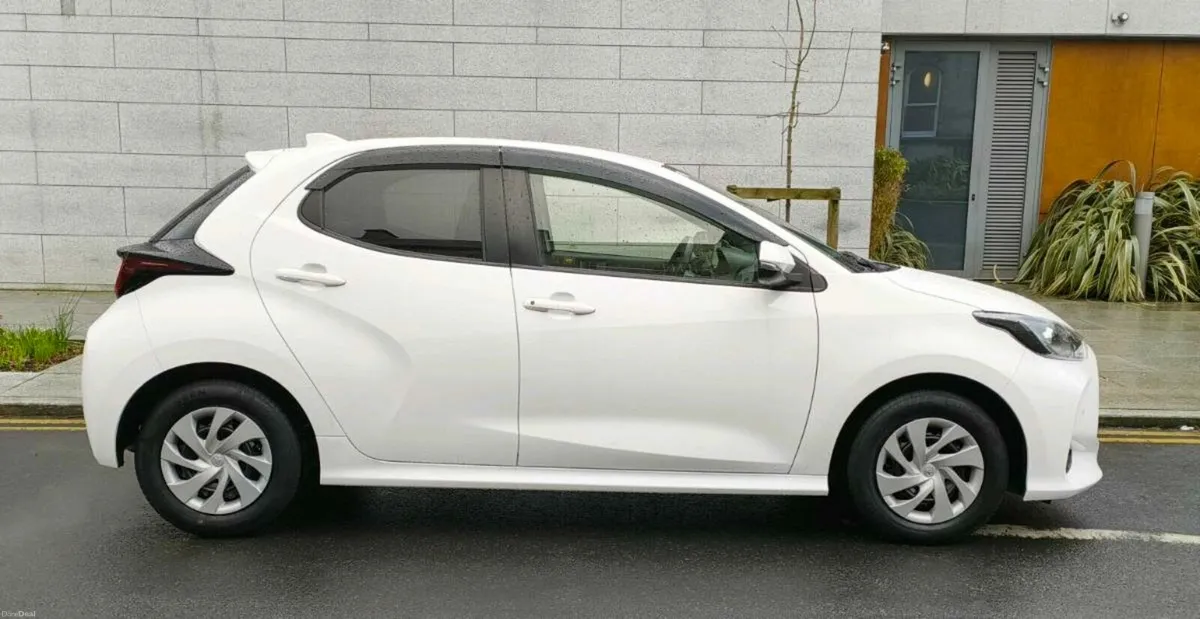 Toyota Yaris Hybrid – 2020 – NCT 2028 – Automatic - Image 3