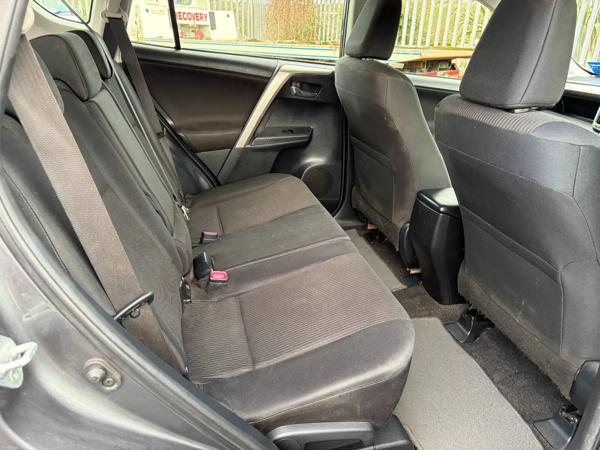 Toyota RAV4 2014, 2.0 D-4D 125 Aura - Image 6