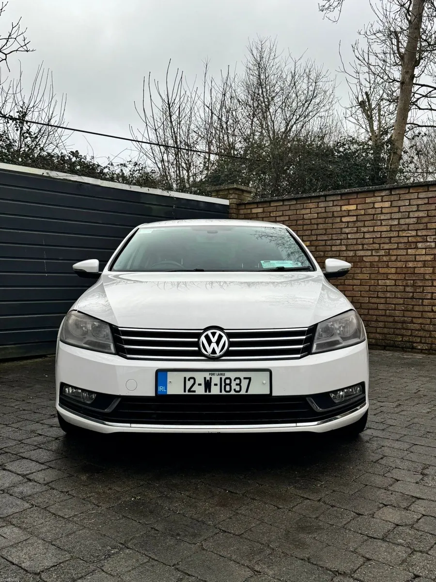 Volkswagen Passat - Image 3