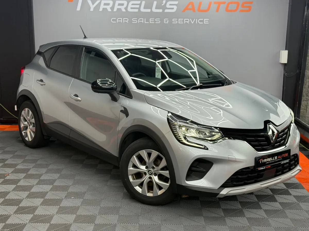 Renault Captur 1.0 Petrol ICONIC "ONE OWNER" 2022 - Image 1