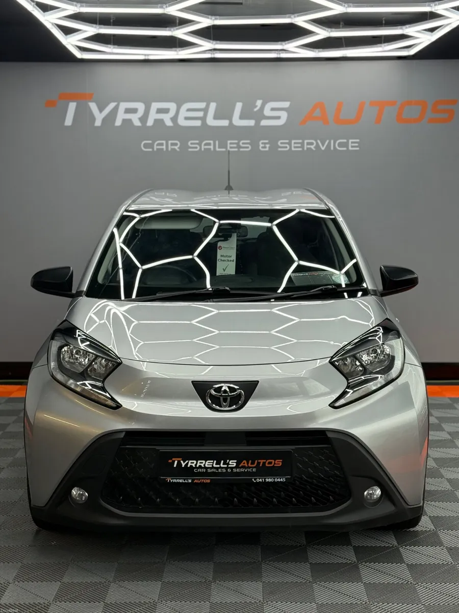 Toyota Aygo X 1.0 Petrol Pulse "HIGH SPEC" 2023 - Image 3