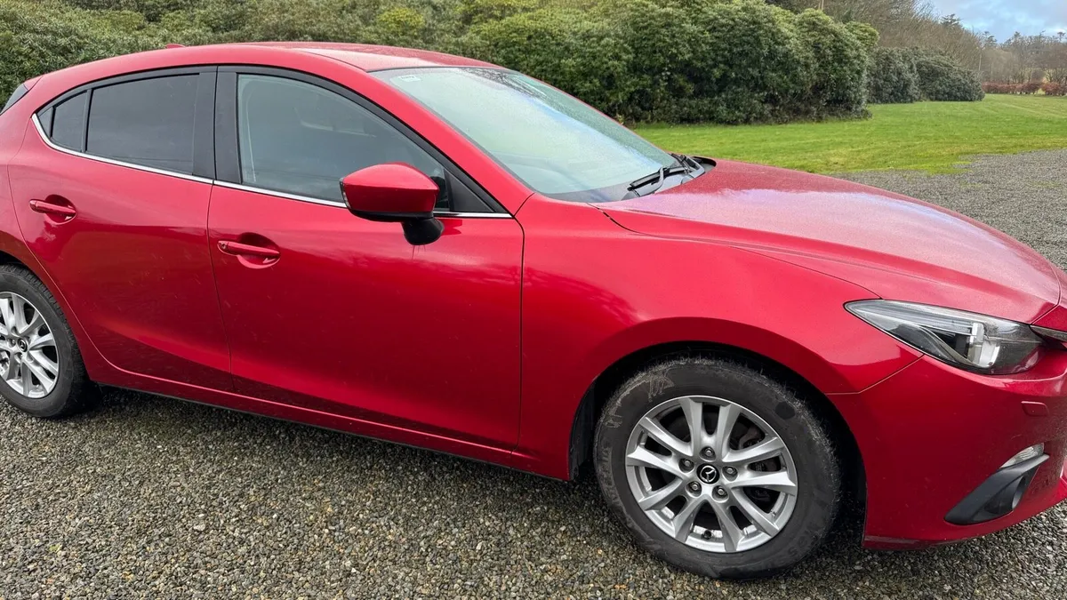 Mazda 3 2.2 diesel Exec Nav NCT Feb 2028 - Image 4