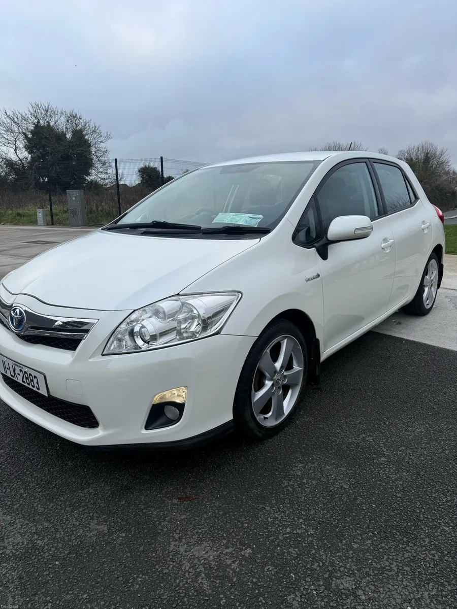 Toyota Auris 1.8 hybrid auto Nct 1/27 Tax 2/26 - Image 3