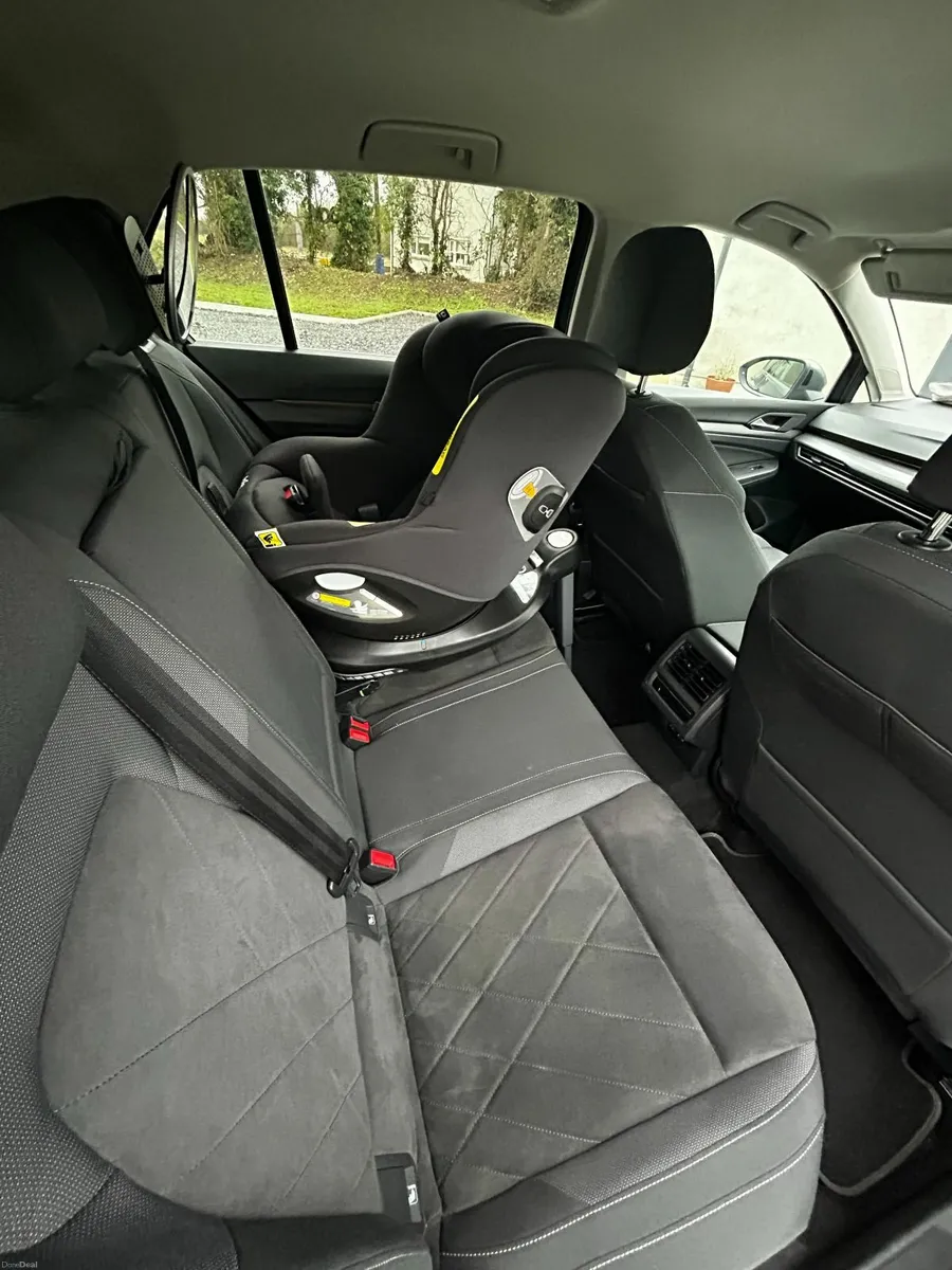 212 GOLF STYLE 1.5 TSI 130HP 5DR - Image 4