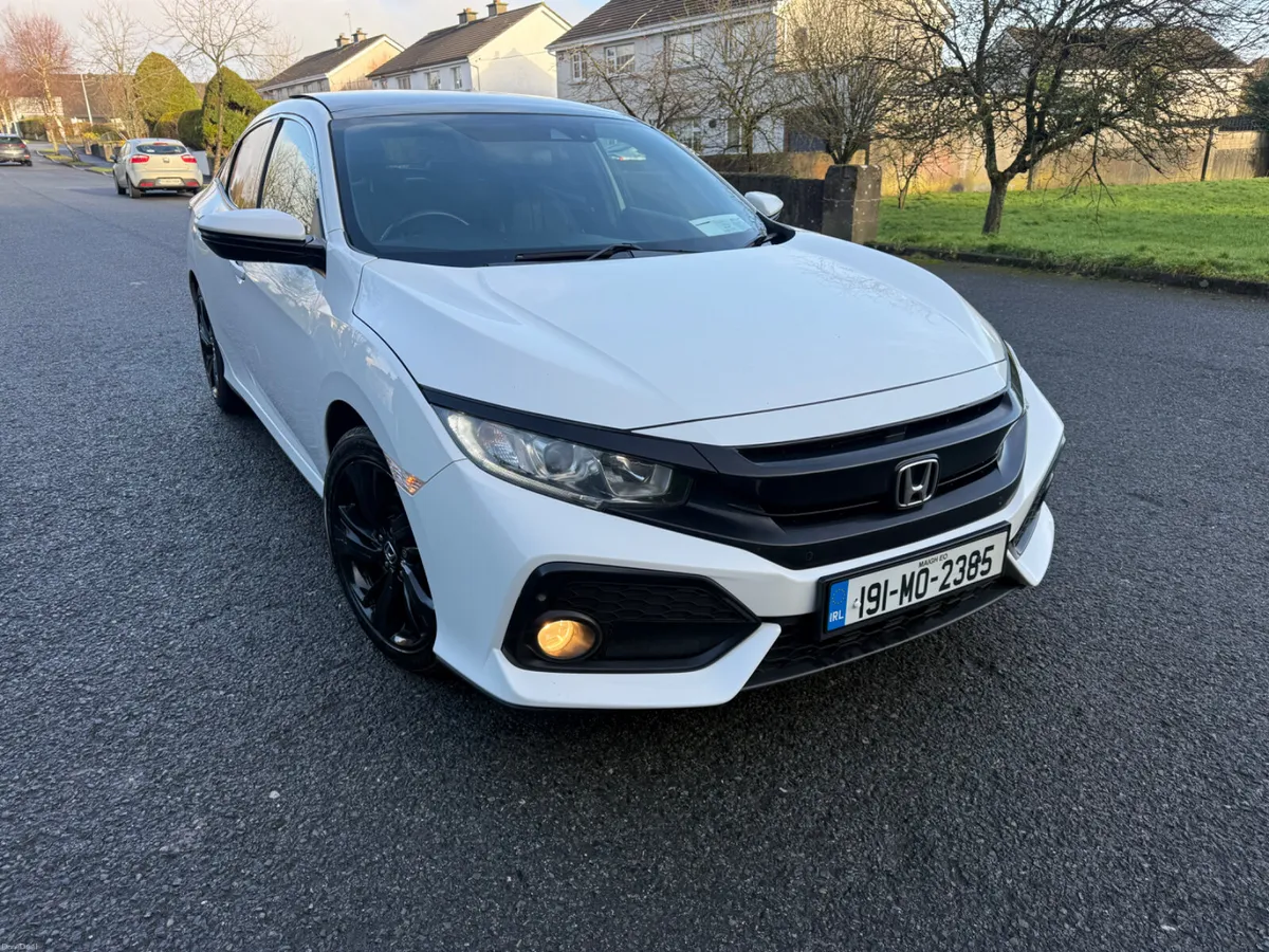 Honda Civic 2019/1.6 i-DTEC Premium Plus/Warranty - Image 2