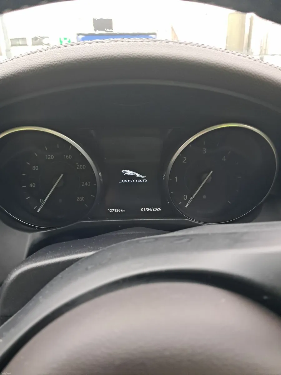 Low kms jaguar XF prestige - Image 2