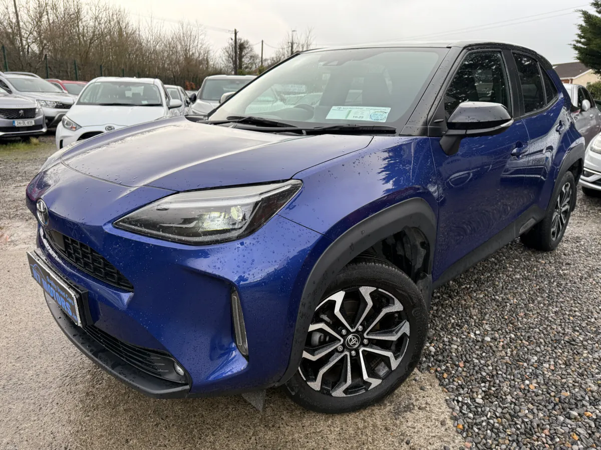 2022 Toyota Yaris Cross 1.5 HYBRID LUNA SPORT - Image 2