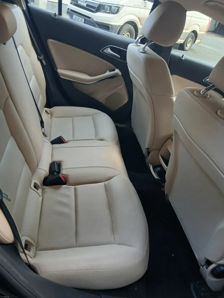 Mercedes-Benz GLA 2014 - Image 3