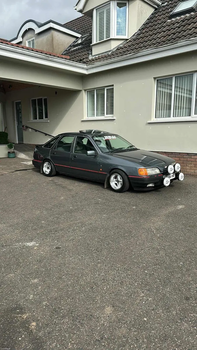 Ford Sierra 2.0 - Image 1