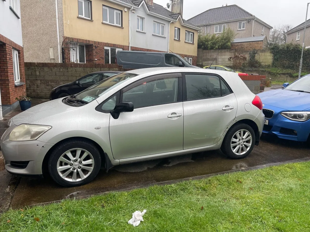 €2500…07 TOYOTA AURIS 1.4 PETROL NEW NCT 03/27 - Image 4