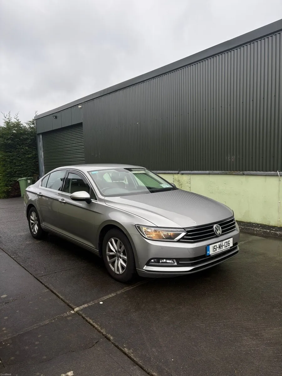 151 Passat - Image 1