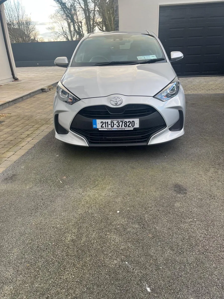 Toyota Yaris - Image 2