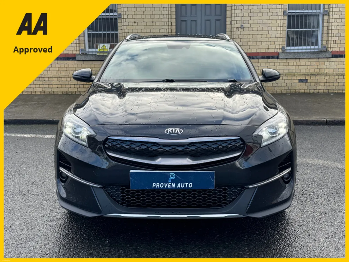 Kia XCeed 3 PHEV 139BHP HUGE SPEC *1 YEAR UNLIMITE - Image 2