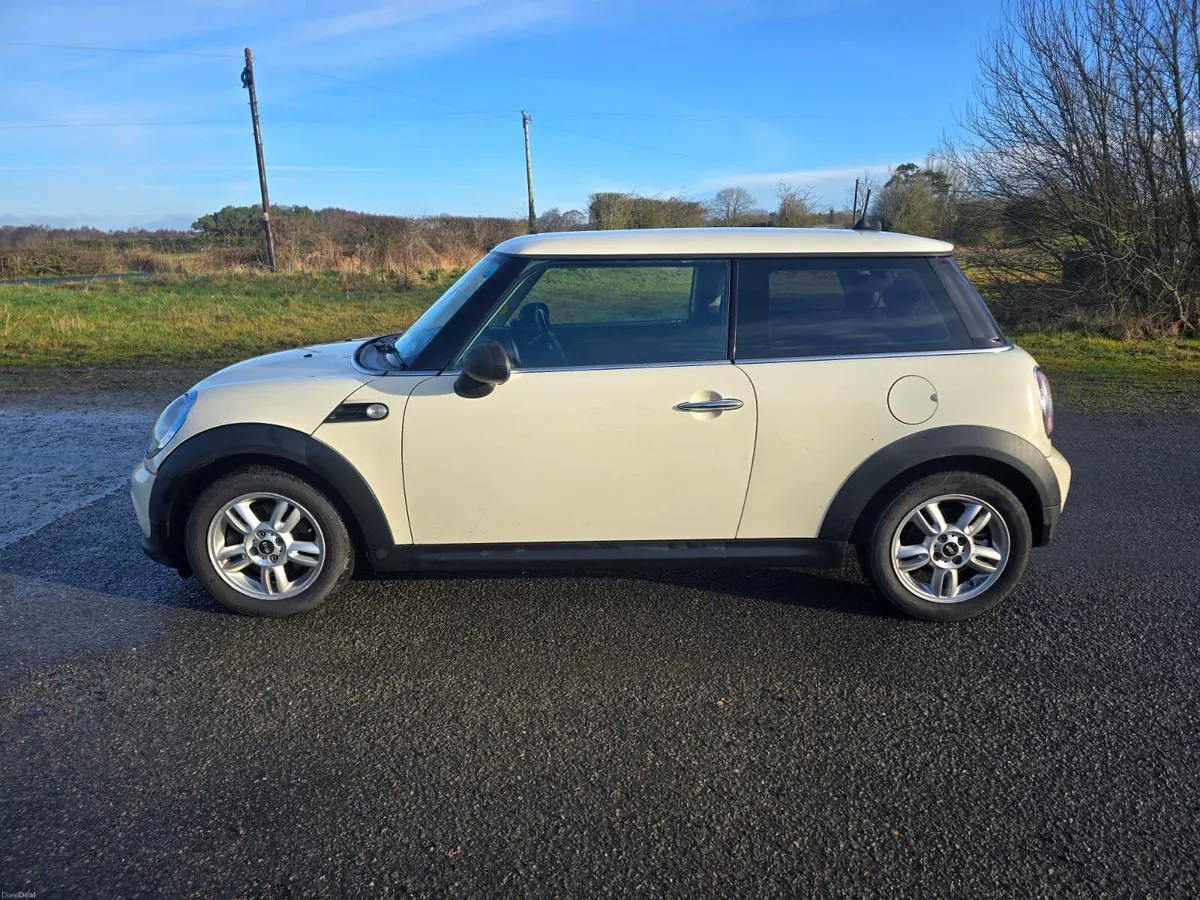 Mini One €2700 - Image 4