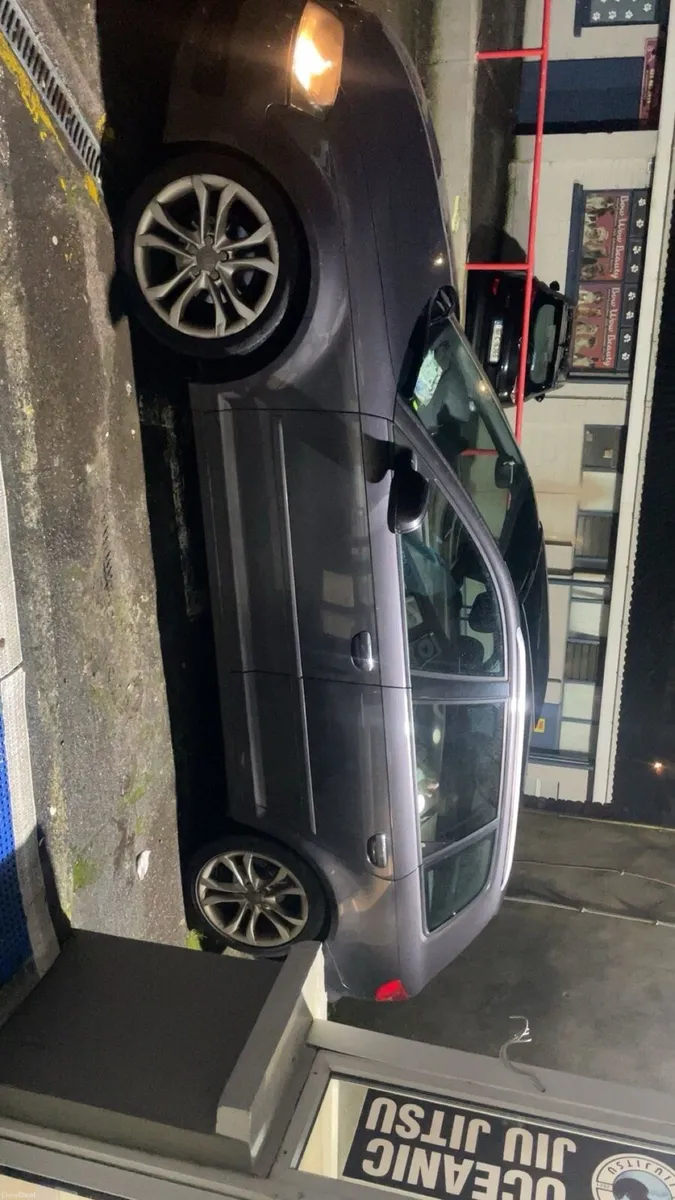 Audi a3 2011 1.6 diesel - Image 2