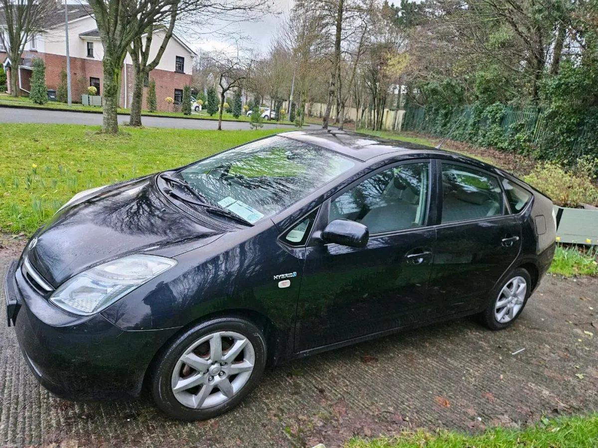 2007 Toyota Prius - Image 2