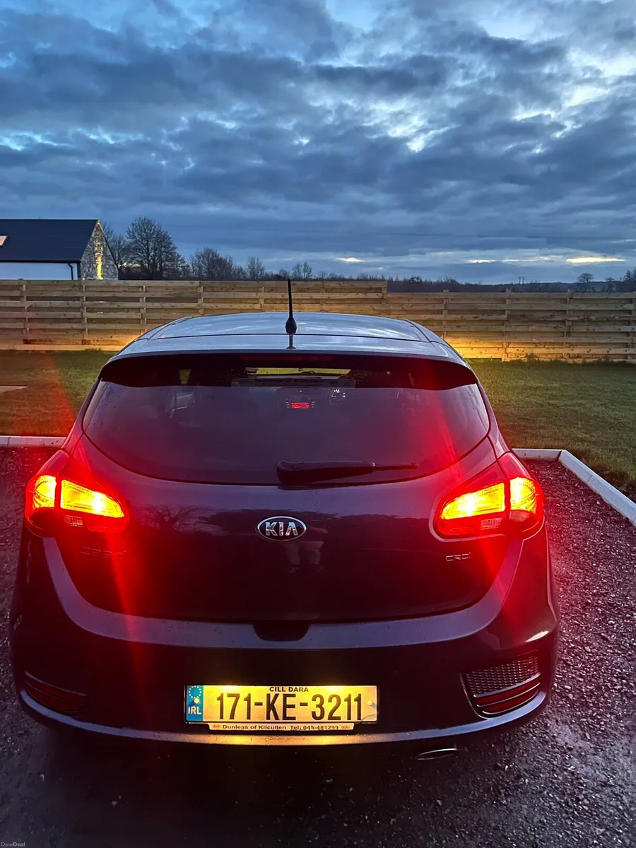 Kia Ceed 2017 1.6 CRDi - Image 4