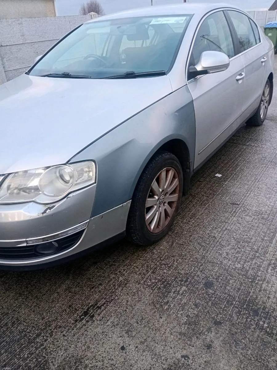 2009 vw passat - Image 4