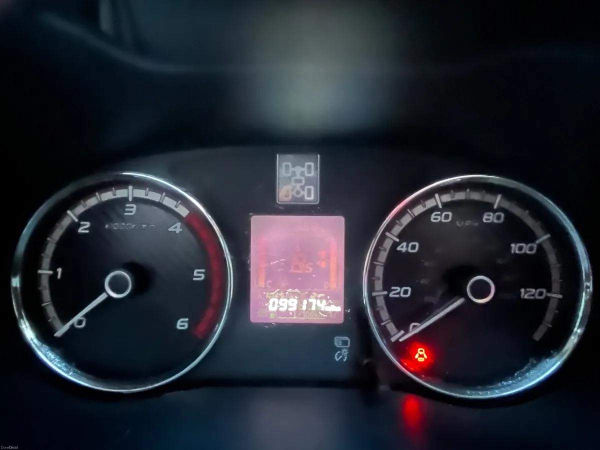 Mitsubishi L200 Warrior (2018) - Image 4