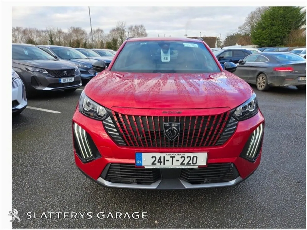 Peugeot 2008 1.2 Puretech 100bhp Allure - Image 2