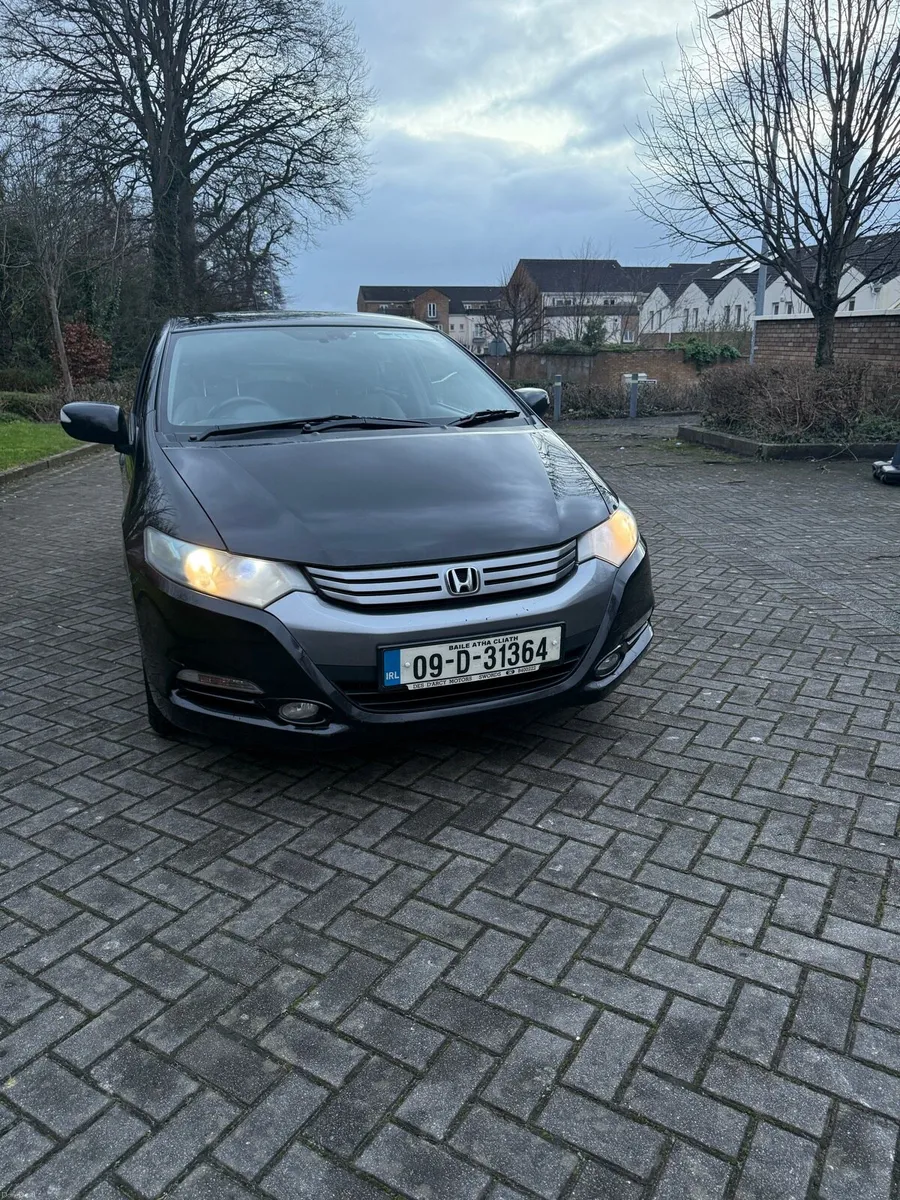Honda Insight 2009 Hybrid-Excellent Condition - Image 1