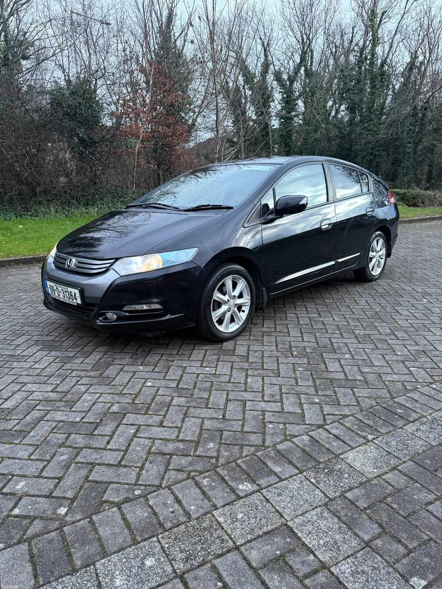 Honda Insight 2009 Hybrid-Excellent Condition - Image 3