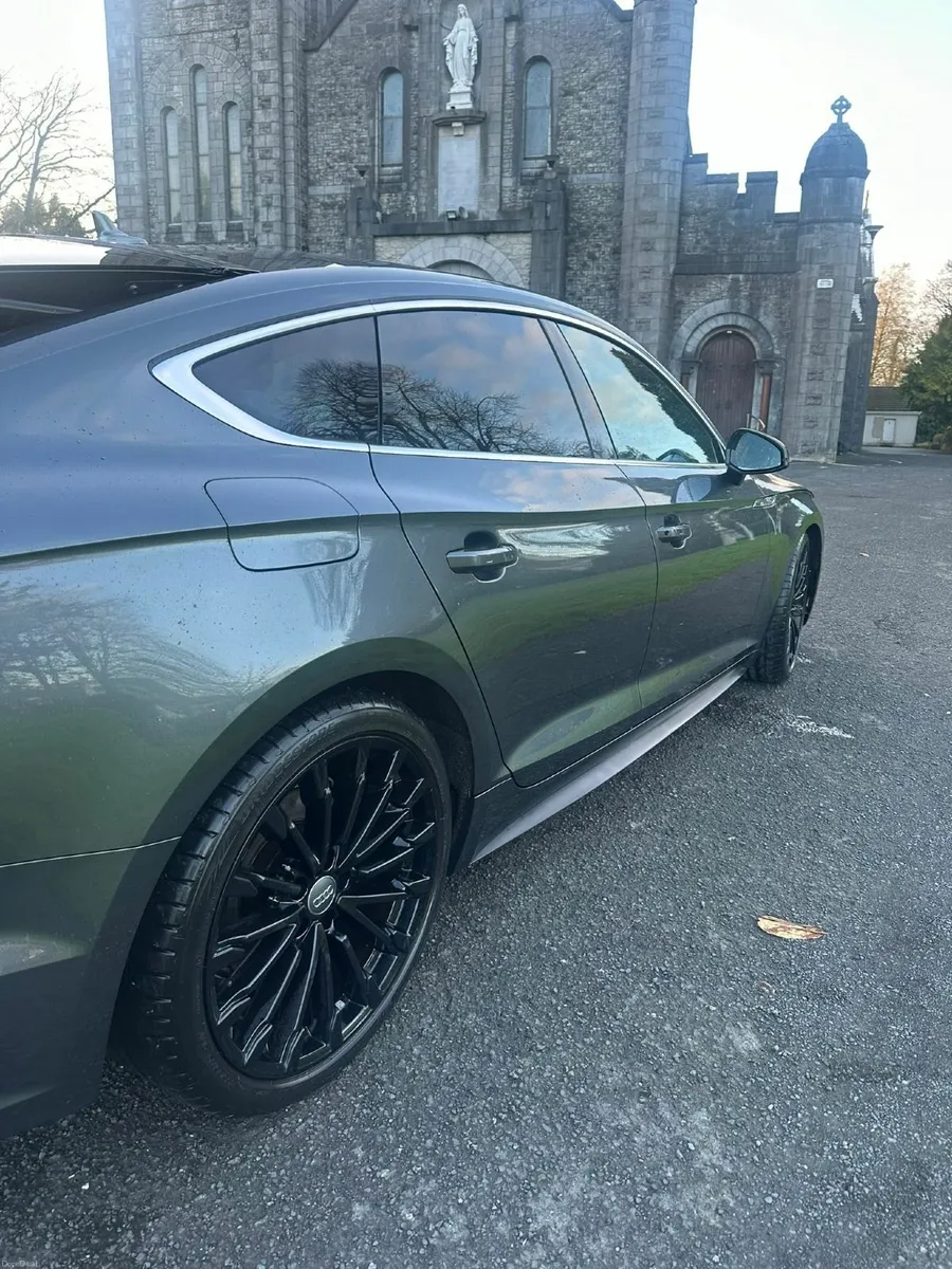 Audi A5 2018 - Image 2
