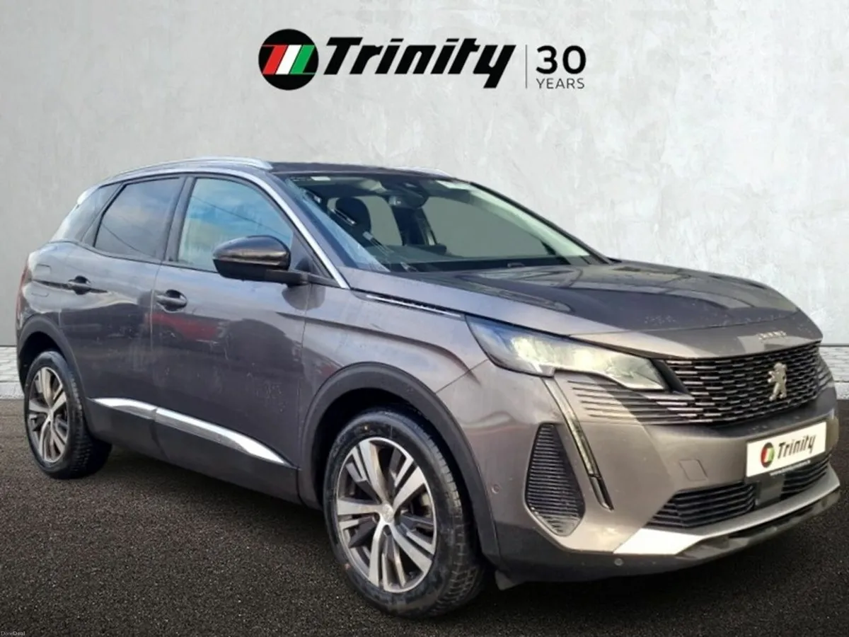 Peugeot 3008 LOW MILEAGE ** ONE OWNER ** 1.5 BLUEH - Image 1