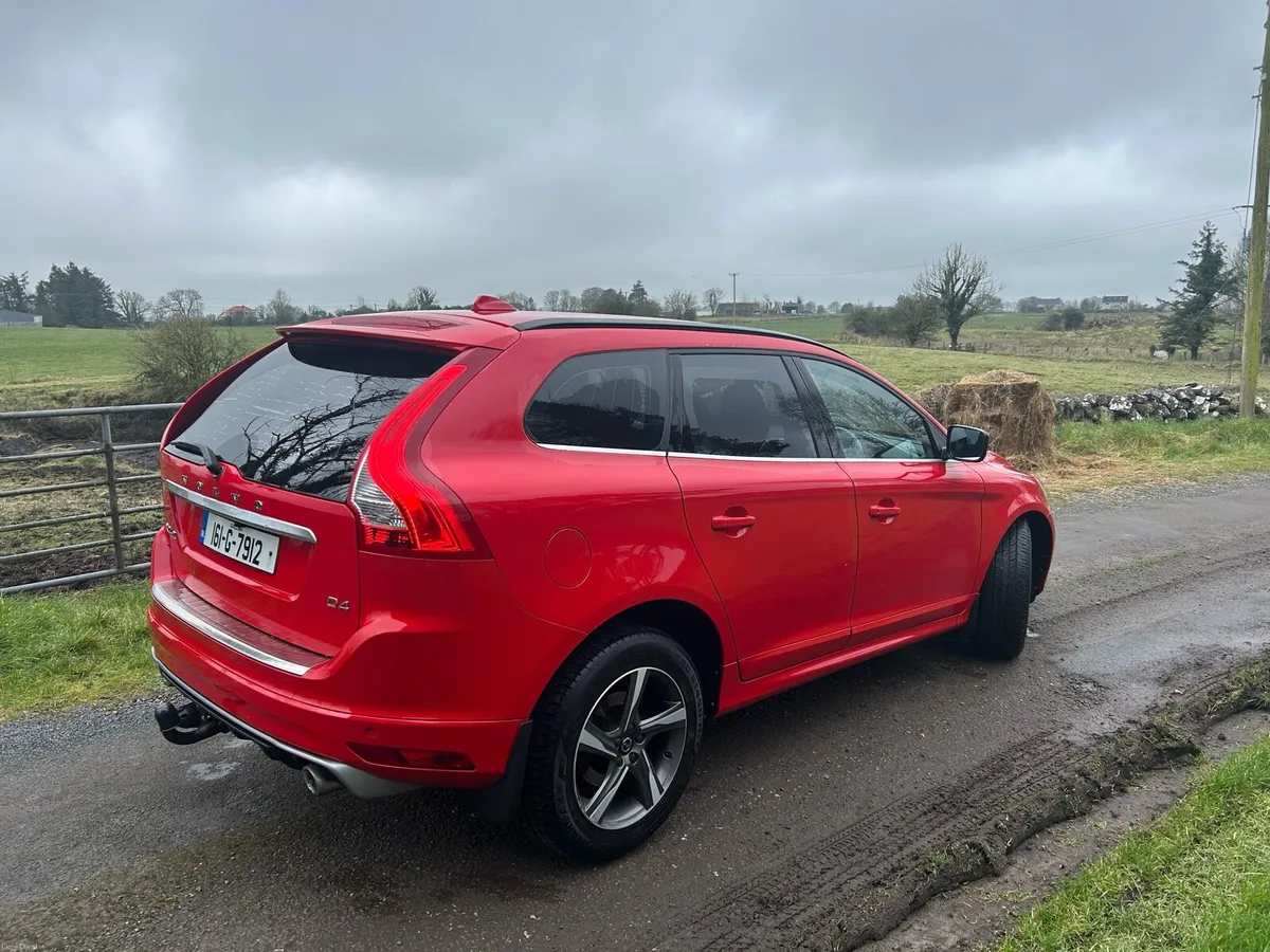 2016 Volvo XC60 D4 R-Design - Image 3