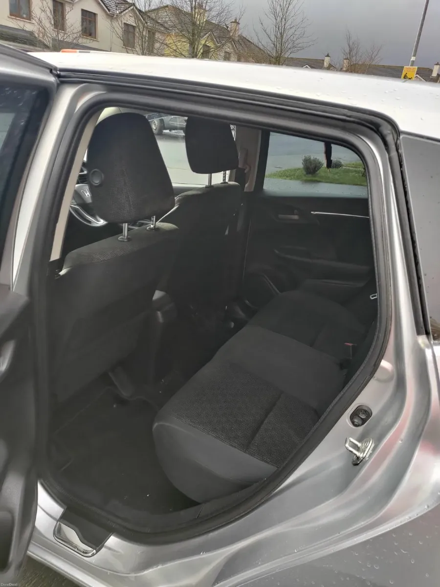 Honda Jazz 2015 - Image 2