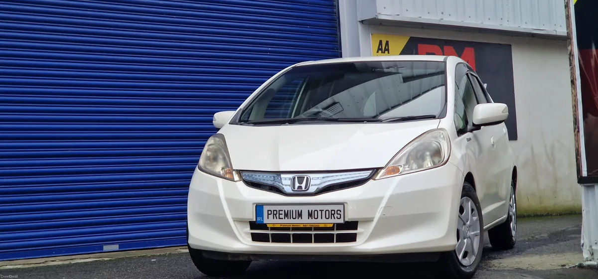 Honda Fit Hybrid Automatic - Image 1