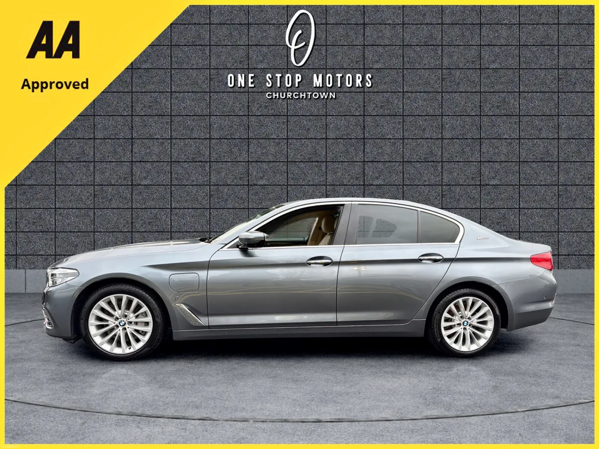 2018 BMW 530E G30 *LUXURY-HUGE SPEC-CREAM LEATHER* - Image 2