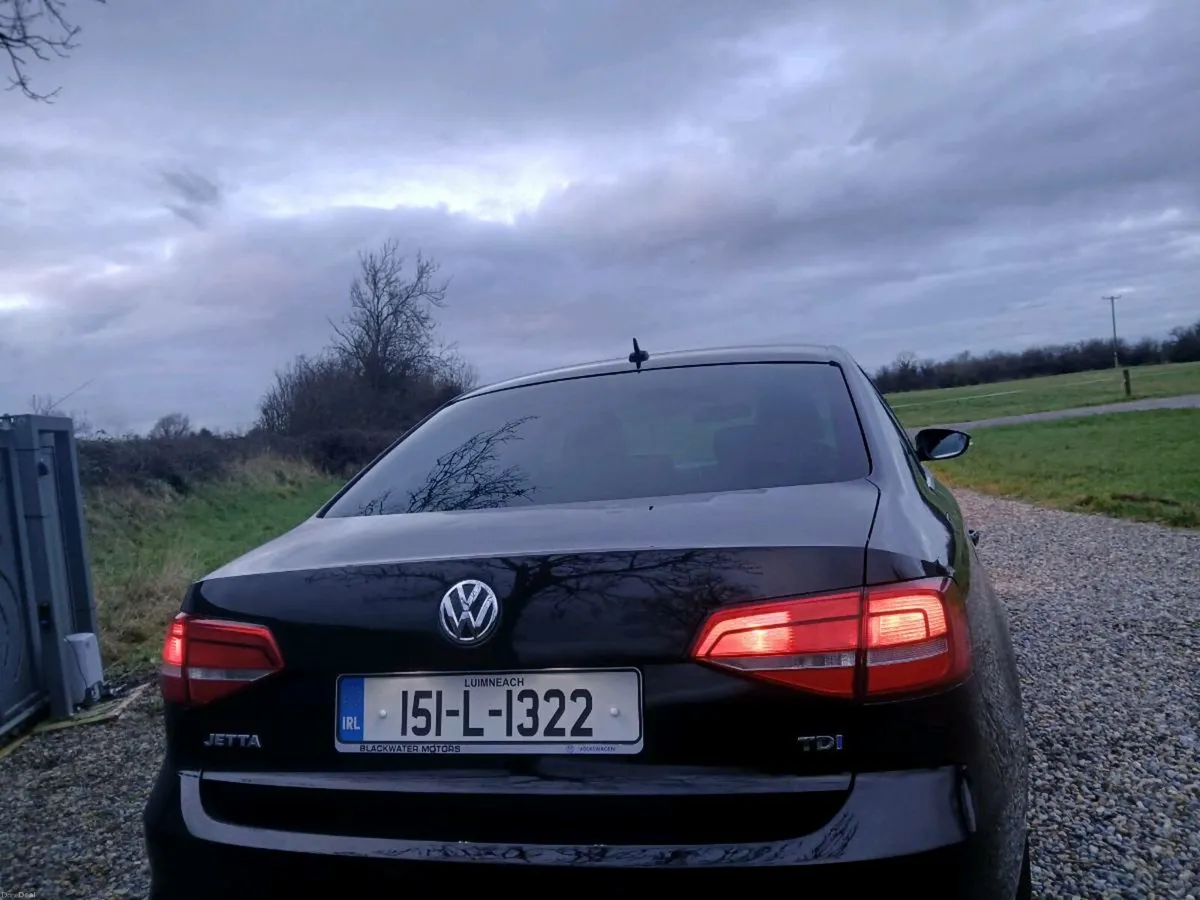 VOLKSWAGEN JETTA 2.0TDI - Image 4