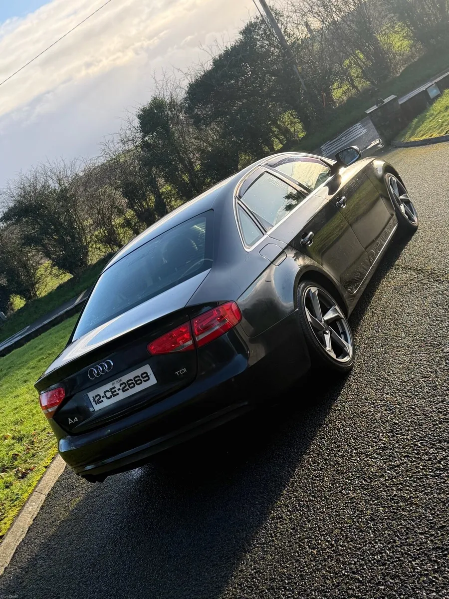 2012 Audi a4 - Image 4