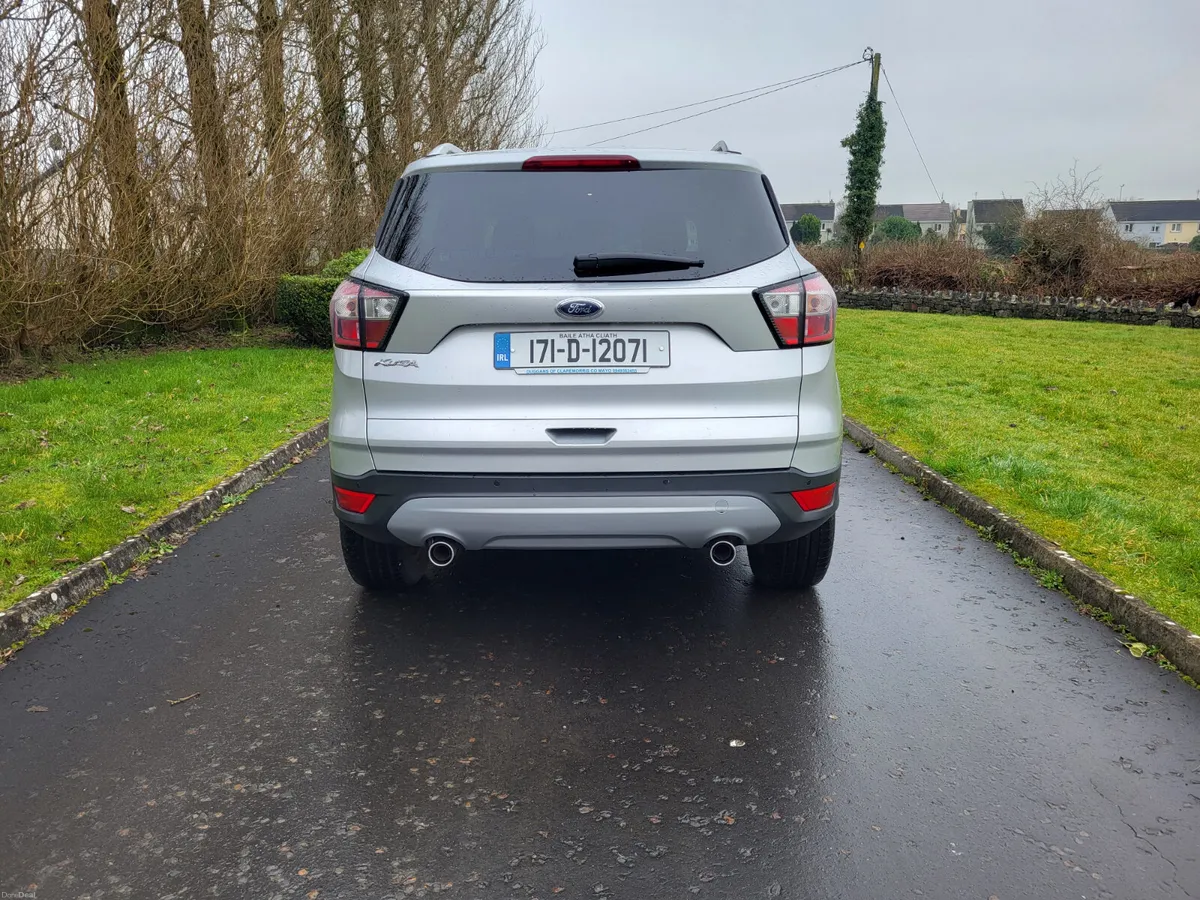 Ford Kuga  TITANIUM 1.5 DIESEL. - Image 3