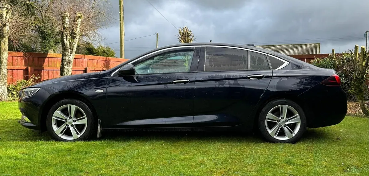 '18 Opel Insignia ~NCT 01/28~1 Owner~FSH~106klm~ - Image 4