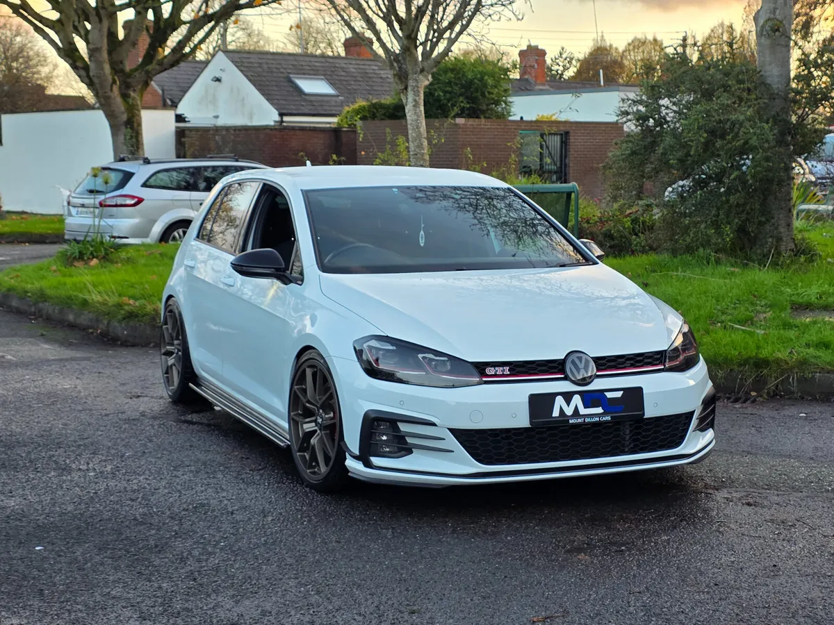 Volkswagen Golf GTI Performance 7.5 DSG 2017 - Image 2