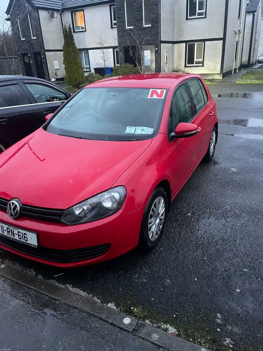 Volkswagon golf 2011 - Image 2