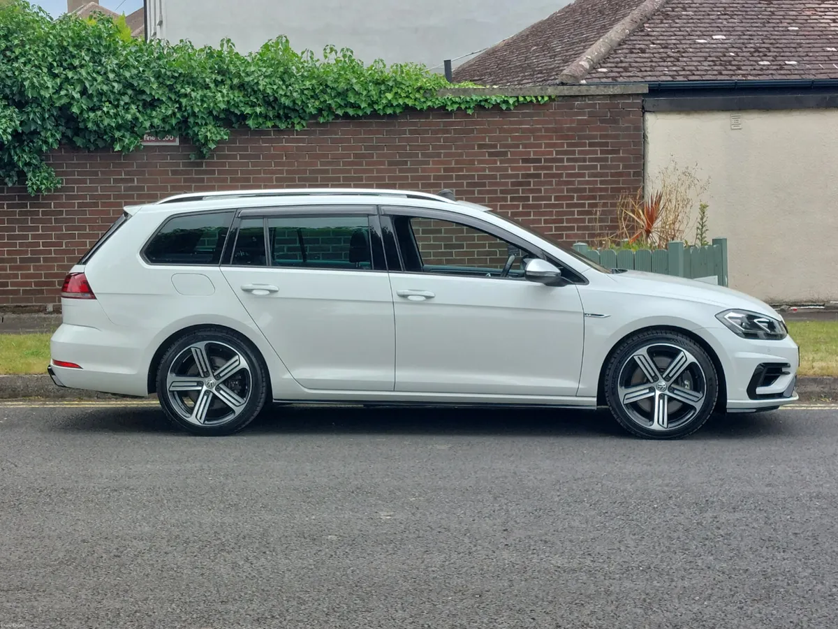 Volkswagen Golf R 7.5 **PAN ROOF** DSG 2017 - Image 6