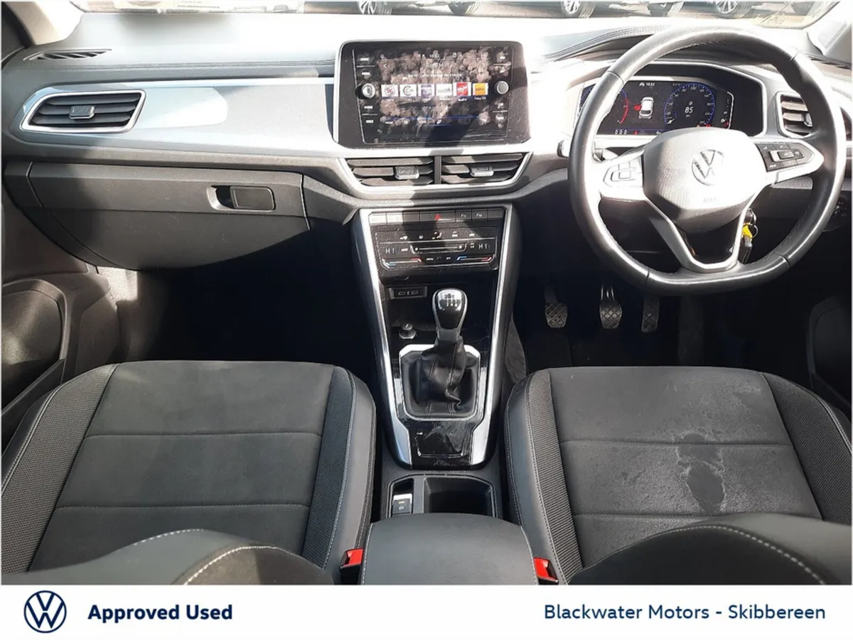 Volkswagen T-Roc 2.0TDI 116BHP STYLE WITH REVIEW C - Image 3