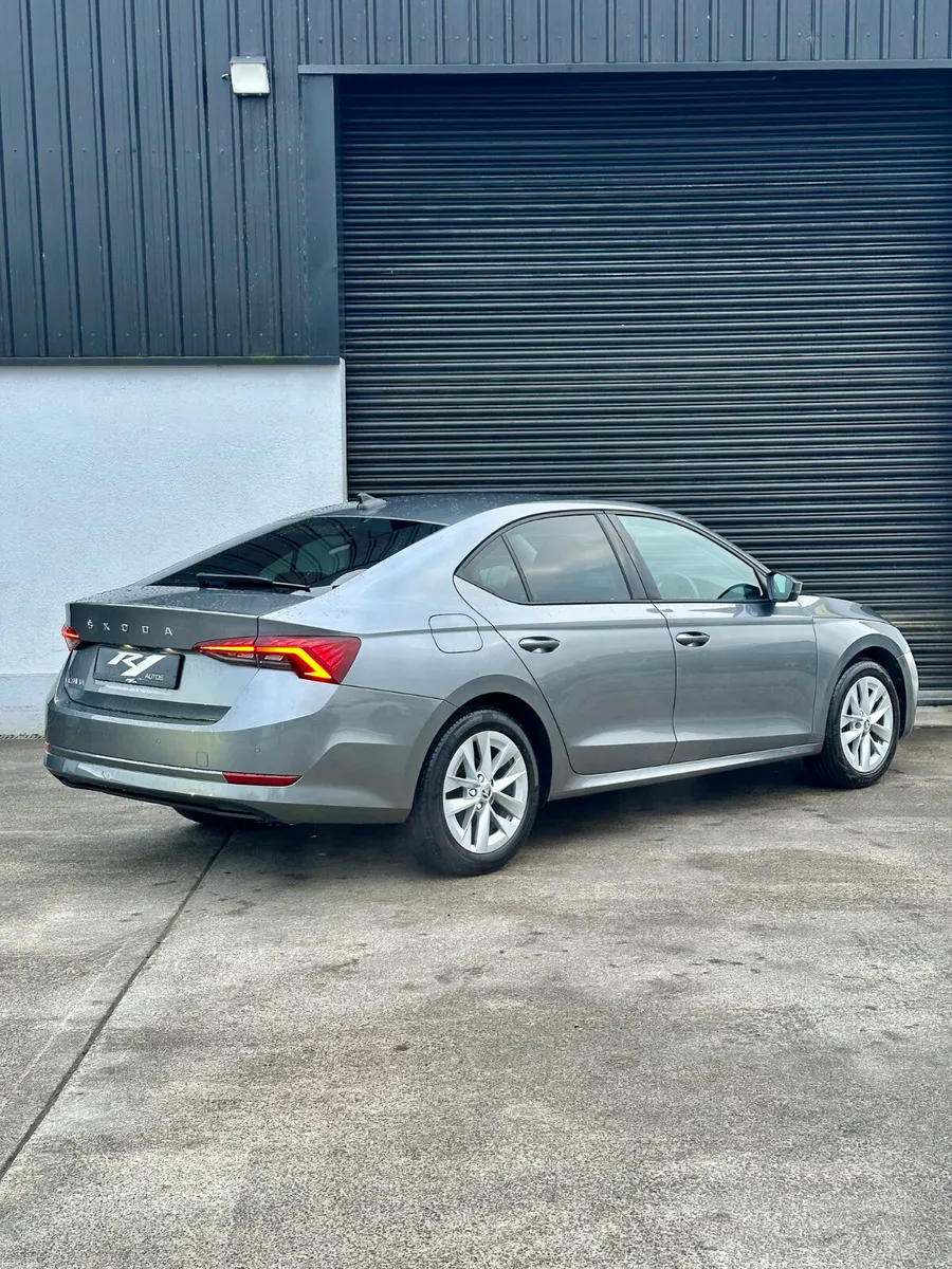 2024 SKODA OCTAVIA 2.0 TDI AMBITION 115BHP - Image 3